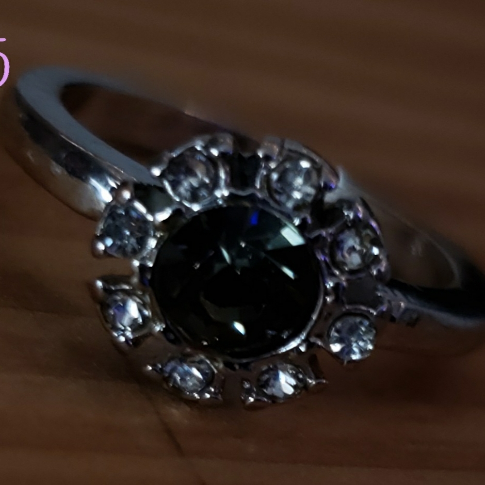 Women's Assorted Rings - Picture 5 of 12